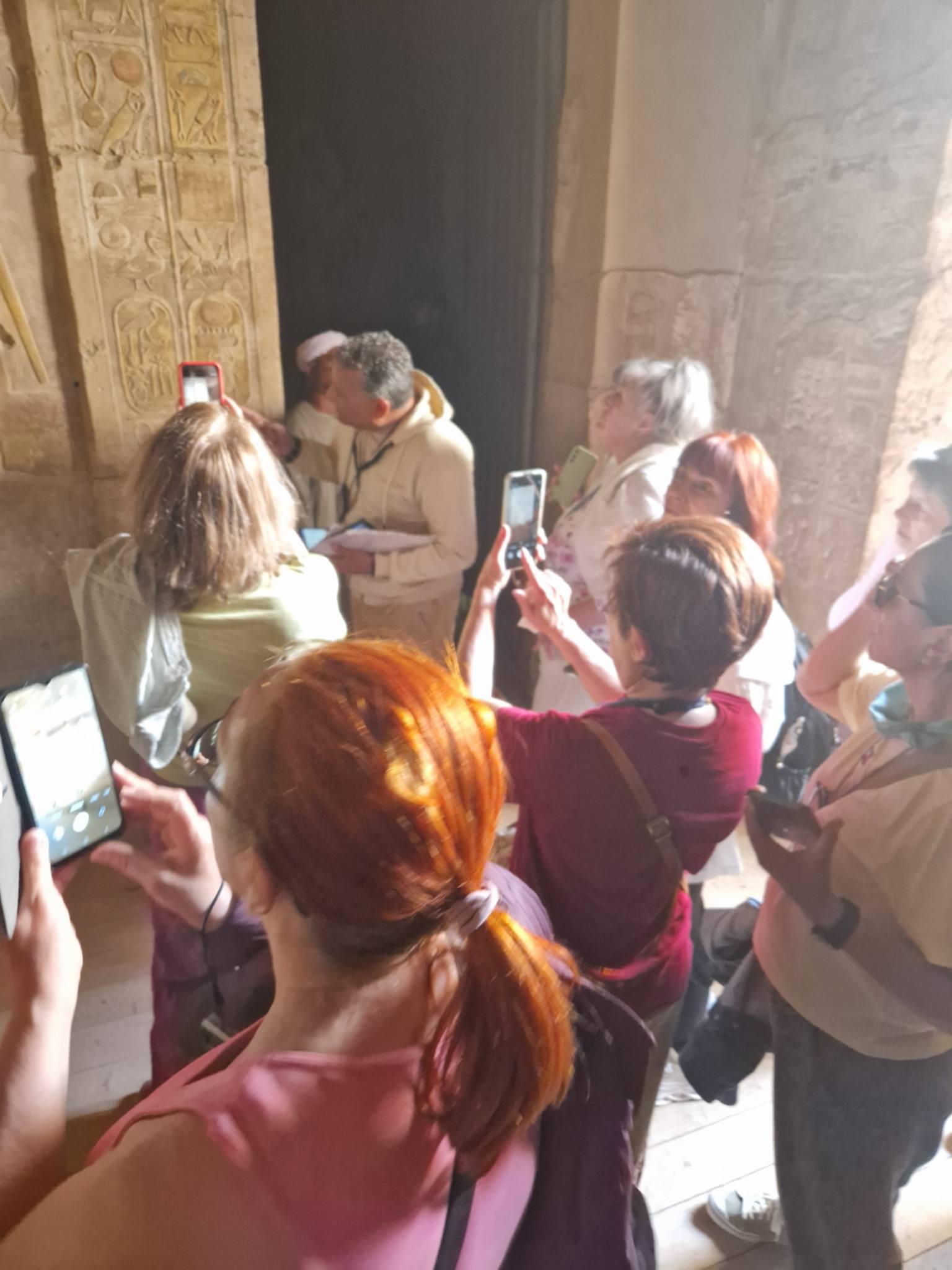 Photographing hieroglyphs